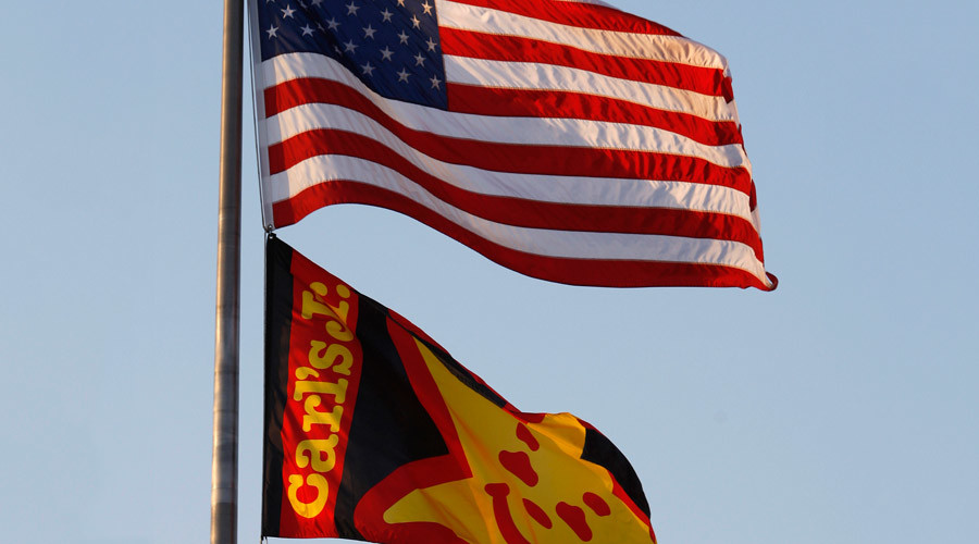 Order up: Robots may take over Carl’s Jr.