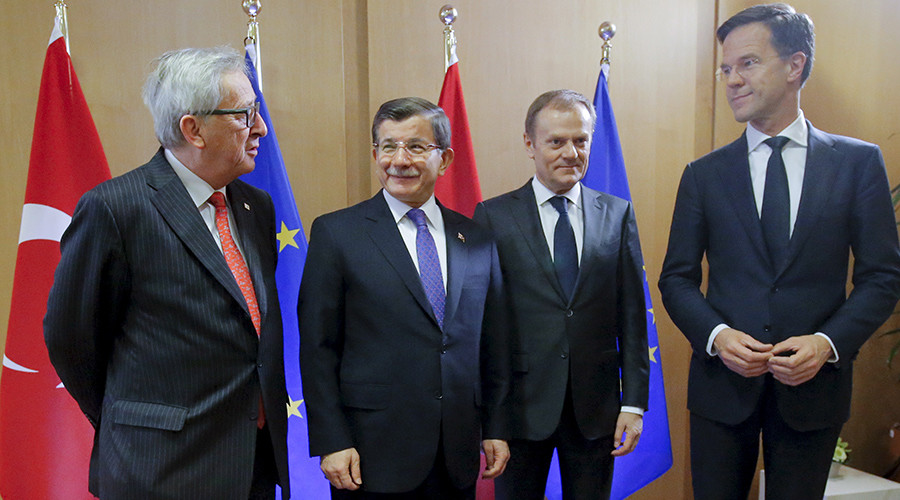 Turkish gambit: Ankara wants €6 billion & visa-free travel to EU for hosting refugees