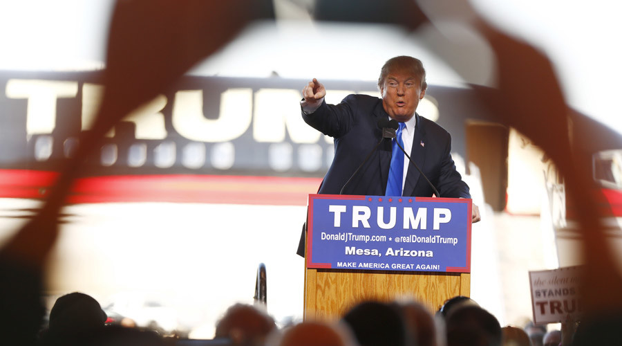 Trump defiantly speaks after protest blockade delays Arizona rally
