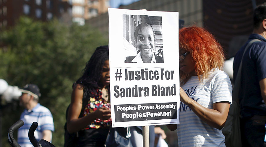 Sandra Bland’s arresting officer pleads not guilty to misdemeanor perjury charge