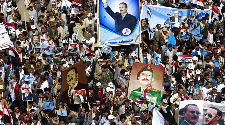 ‘Tyrannical aggression’: 1,000s protest Saudi-led airstrikes in Yemen 1 year on