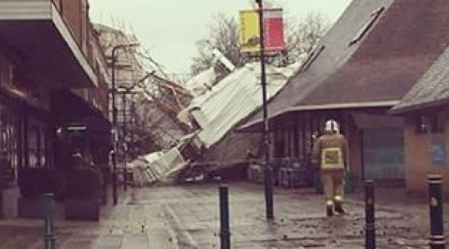 Storm Katie’s 168kph winds bring chaos to UK, flights & trains cancelled