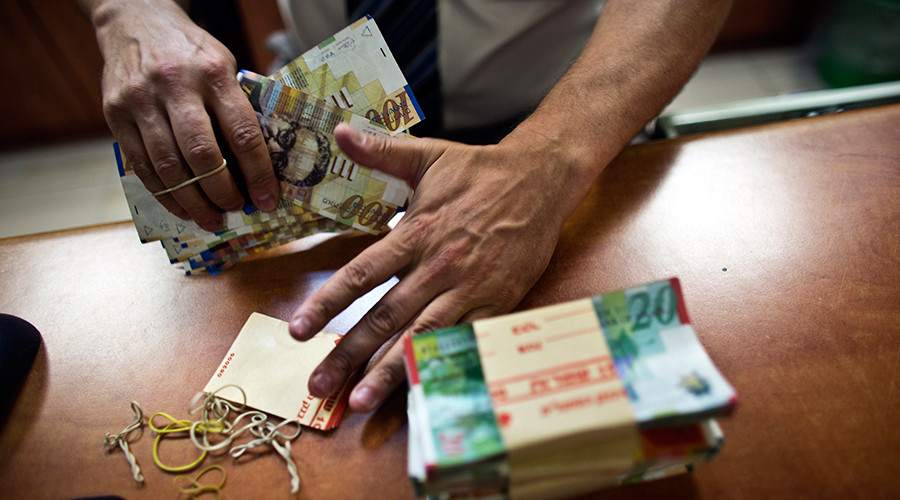 Israel introduces tax penalties, soft cap on bankers’ compensations beyond 35 times lowest salary