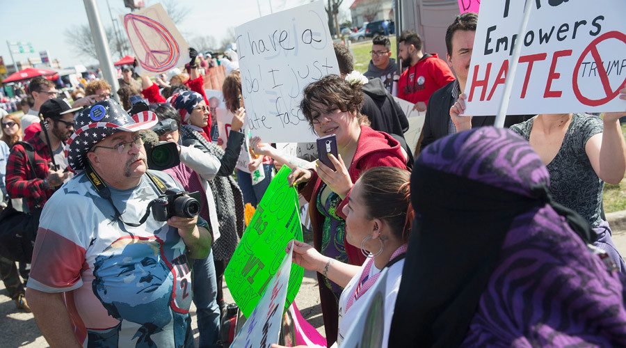 15yo girl sexually assaulted, pepper-sprayed outside Trump rally (VIDEO)