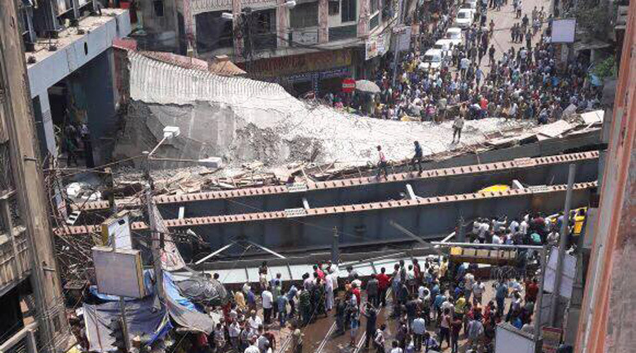 17 killed as under-construction bridge collapses in Kolkata, India (VIDEOS, PHOTOS)