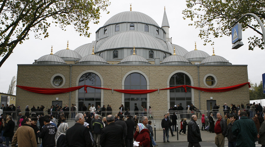 ‘Banning mosques is equal to banning Islam’