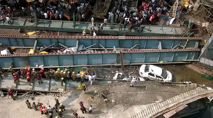 Sickening moment of lethal Kolkata bridge collapse caught on camera (VIDEO)