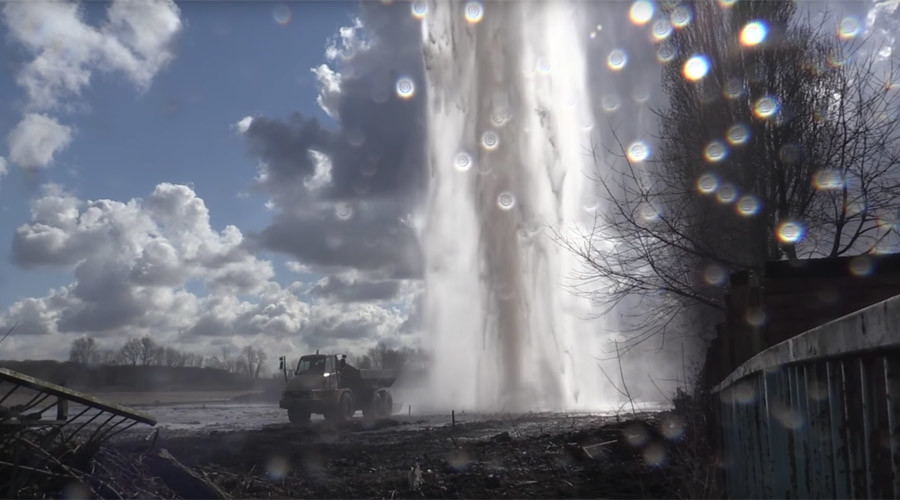 Burst water main creates massive fountain seen from miles around (VIDEO)