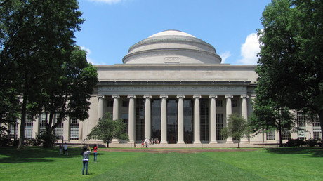 MIT's Building © Wikipedia