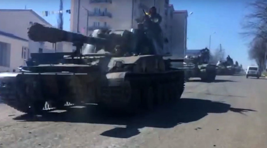Heavy armor on streets in Nagorno-Karabakh amid escalation of hostilities (VIDEO)