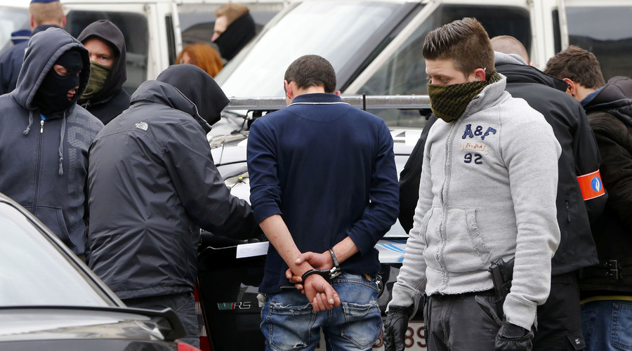 Over 100 arrested in Brussels at unsanctioned right-wing, Muslim and anti-fascist demos