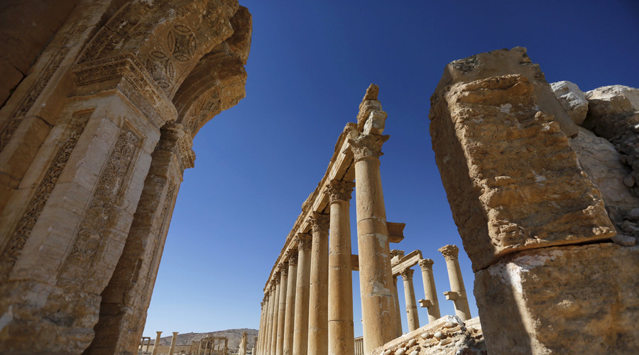 Syrian forces retake strategic Christian town of al-Qaryatain