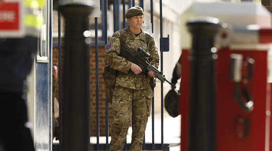 ‘Feminist zealots!’ Ex-colonel says British Army will pay ‘blood price’ for letting women fight