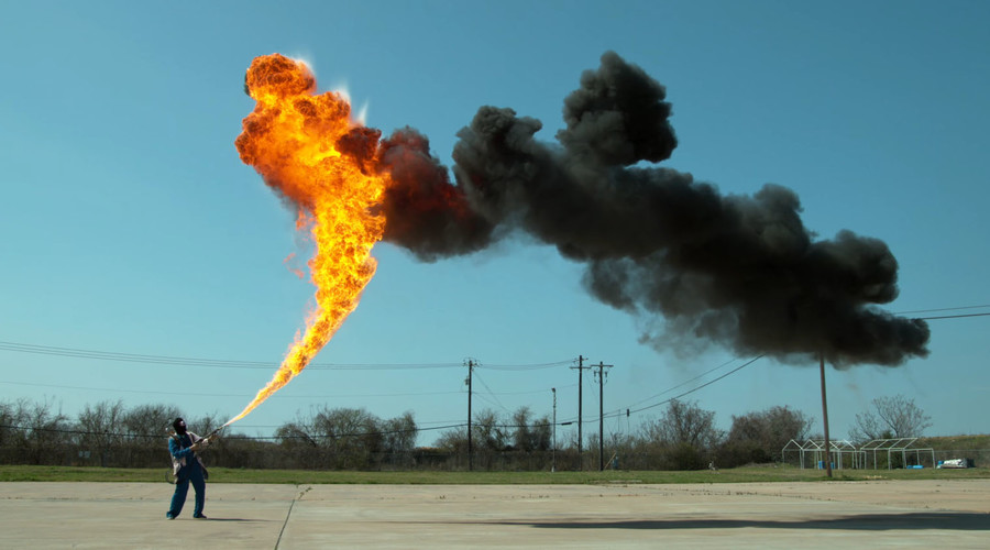 Bring the heat: Flamethrower shoots 50ft fireball skyward in super slowmo (VIDEO)