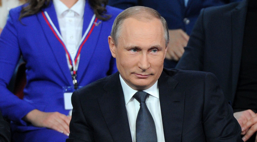 Putin asks reporters to prevent ‘4th revolution’ in Russia