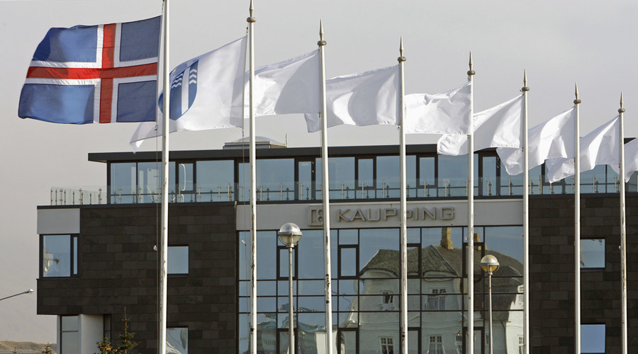 New Iceland law allows jailed bankers to walk free amid Panama Papers scandal