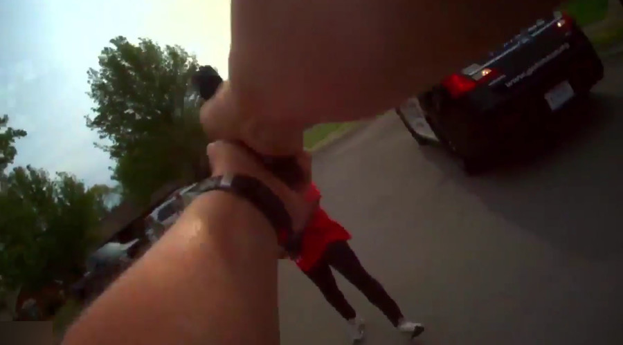 Axe-wielding woman shot dead by Tennessee police after eviction notice (VIDEO)