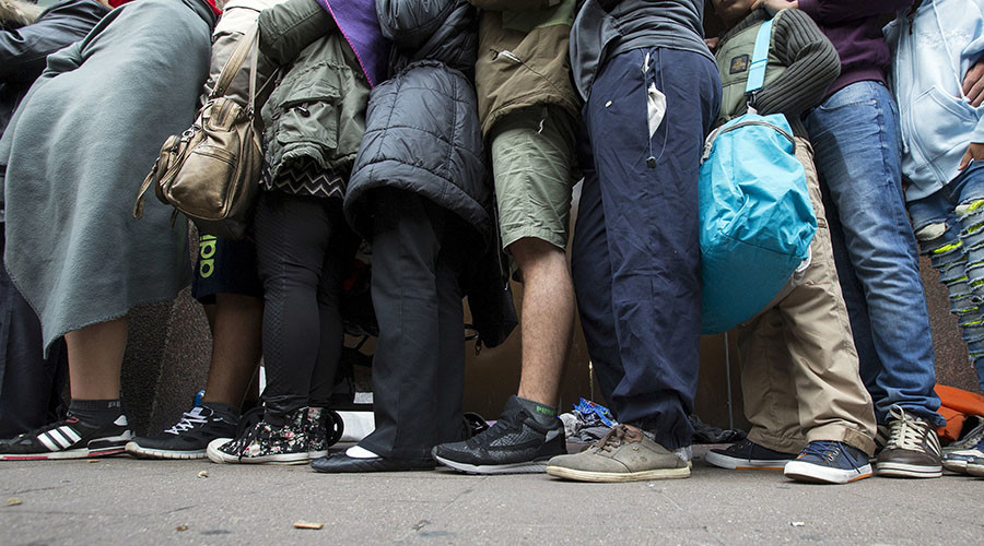 Refugees’ phones hacked by British immigration officials