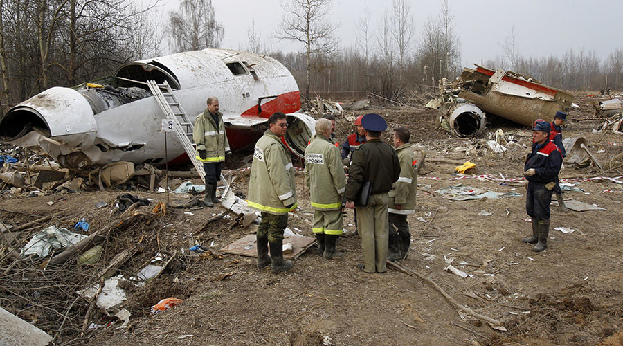 Polish presidential plane pilots 'ignored dispatcher warnings', new data confirms