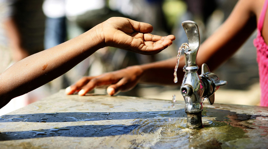 Hundreds of US schools test positive for unsafe lead levels in water