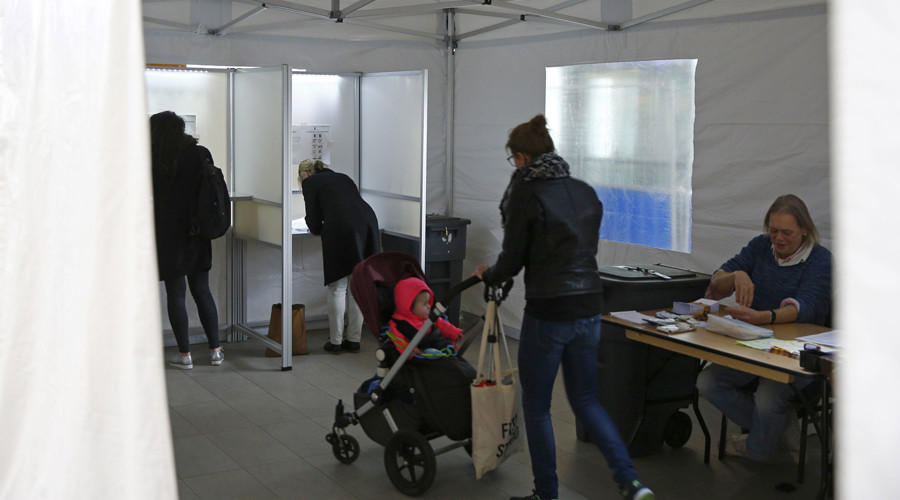 61% of Dutch voters reject association with Ukraine – final referendum results