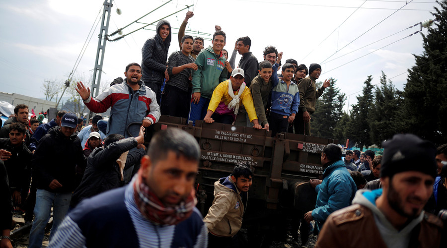 ‘European nations should control their own borders & immigration policies’ – Lew Rockwell