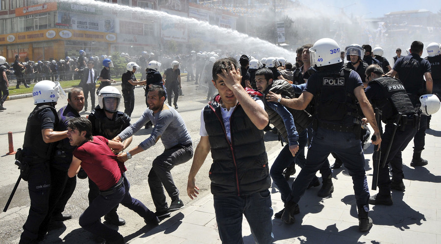 Putin: Ankara 'not so much fights radicals as cooperates with them,' civil war underway in Turkey
