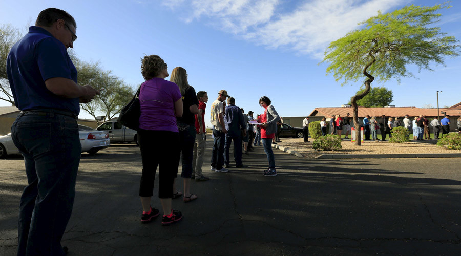 Dem. Party, Clinton and Sanders to sue Arizona over voting delays in March primaries – report