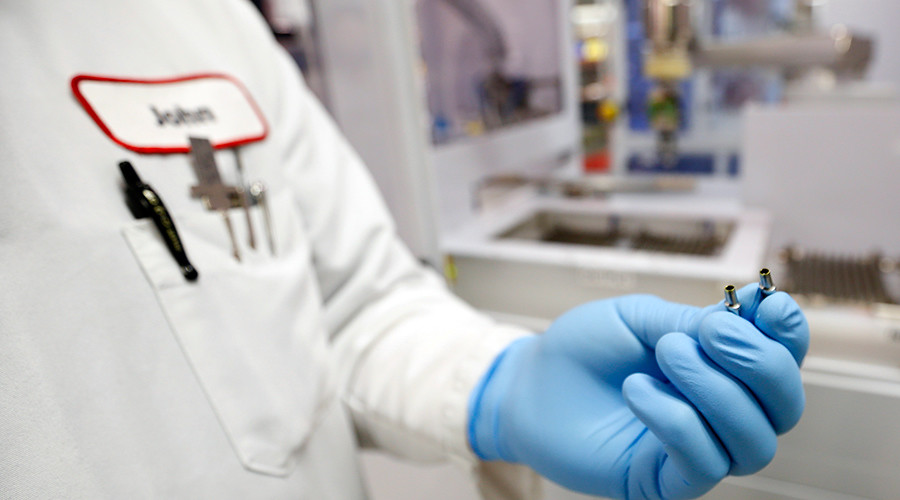 Wireless signal strong enough to stream Netflix goes through flesh to revolutionize implants
