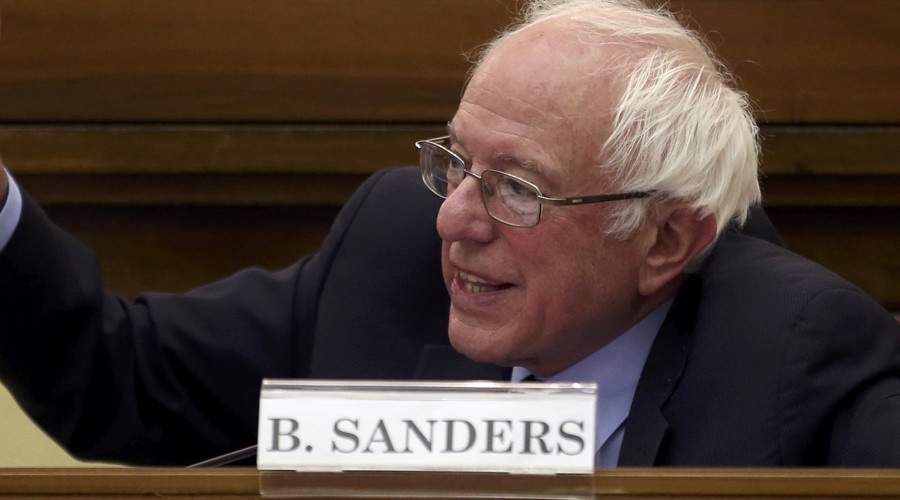 Sanders meets Pope in Vatican against expectations