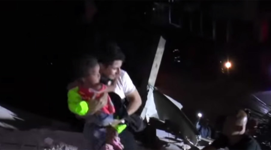 Children pulled from rubble in Ecuador rescue op, quake death toll reaches 272 (VIDEO)