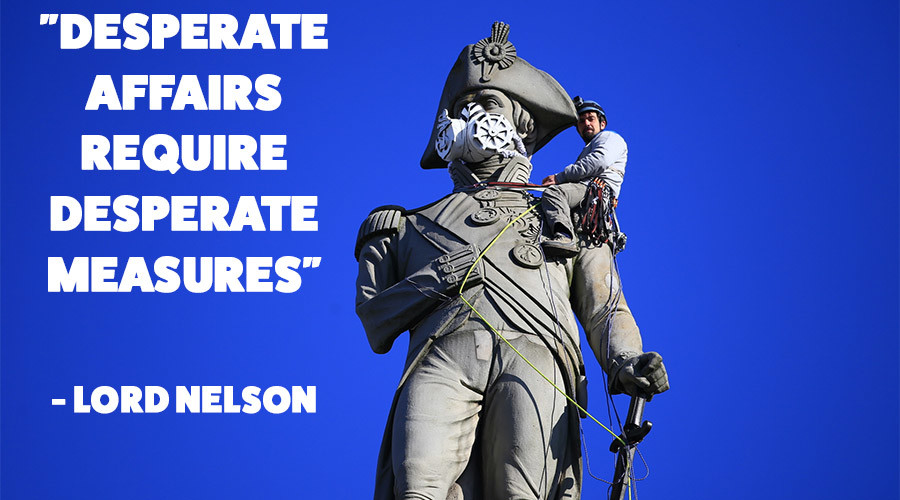 Greenpeace activists scale Nelson’s Column & other landmarks in air pollution protest (VIDEO)