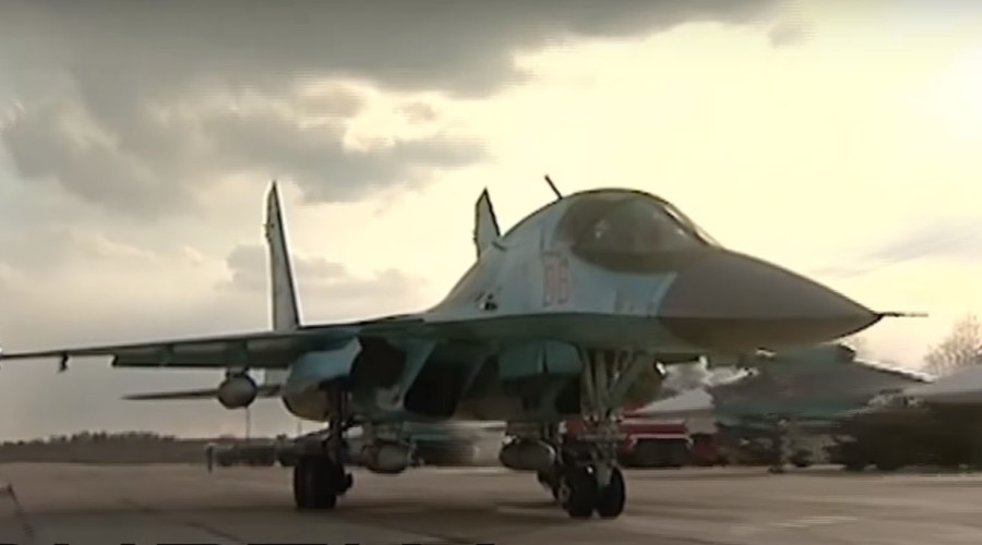 Su-34 jets strike huge ice-jam in northwest Russia to prevent flooding (VIDEO)