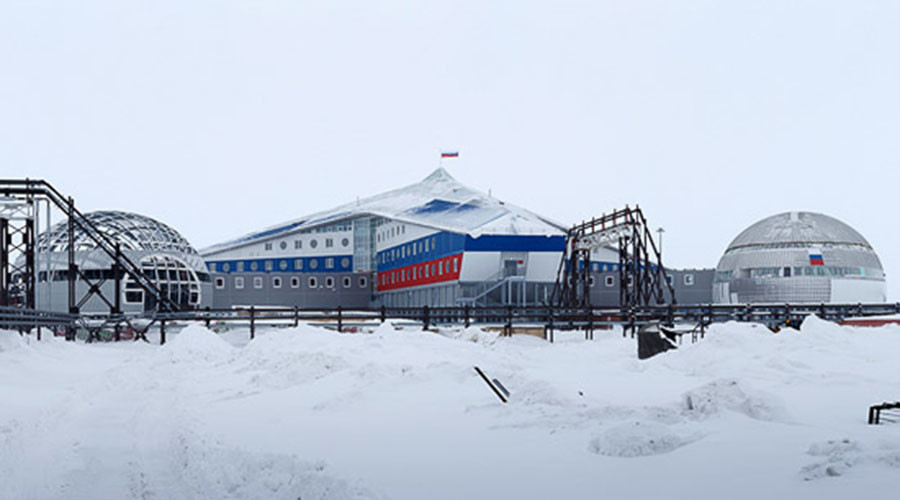Snowy stronghold: Russian defense minister visits new Arctic military base (PHOTOS, VIDEO)