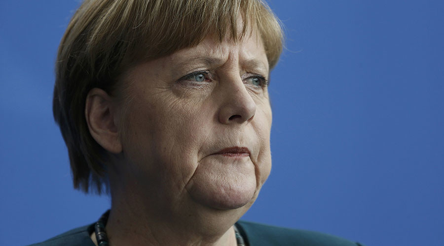 Merkel urges EU to ‘share burden’ of refugee crisis with Turkey