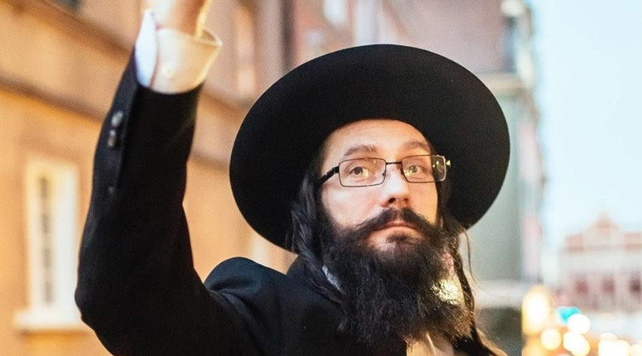 Rabbi ruse: 'Jewish' religious teacher turns out to be Catholic cook, flees Polish town