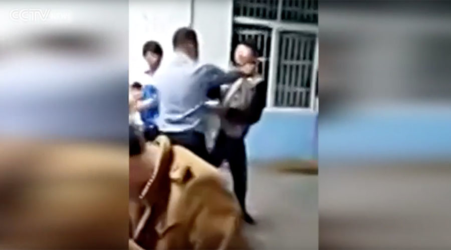 Chinese students gang up on teacher in violent classroom revolt (VIDEO)