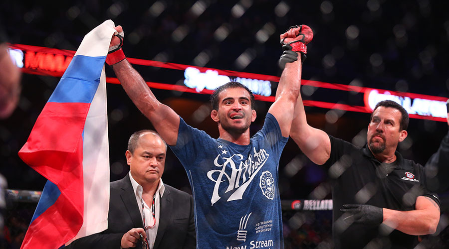 Koreshkov dominates Henderson at Bellator 153
