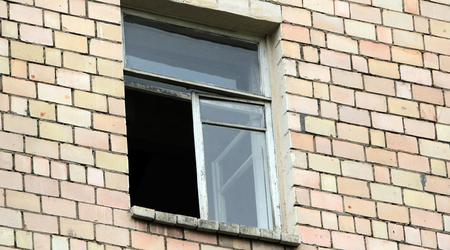 Murder suspected after Kiev politics expert plunges to his death