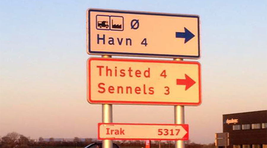 ‘Humiliating’ Syria & Iraq road signs spark refugee debate in Denmark