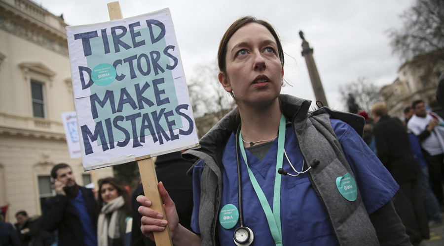 Striking junior doctors reject ‘liar’ Hunt’s ‘scaremongering’, say world-class care continues