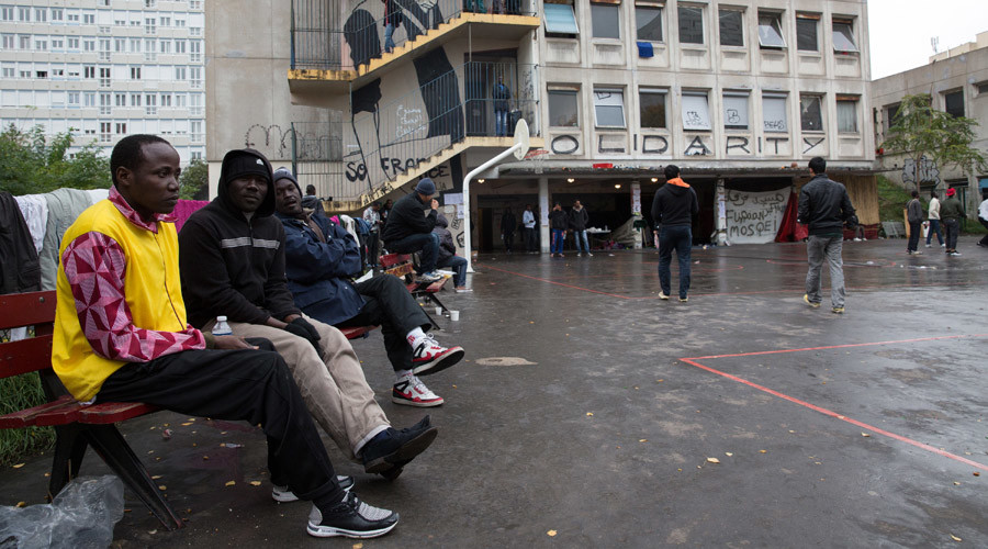 64% of French say refugees are ‘a major source of crime’ – poll