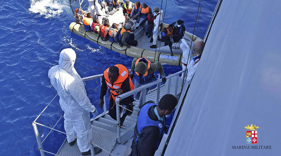 ‘Floating reception centers’: Italy to fingerprint migrants aboard rescue ships