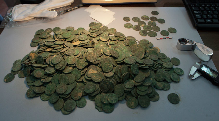 Half a ton of 1,700 yro Roman coins found hidden in jars in Seville