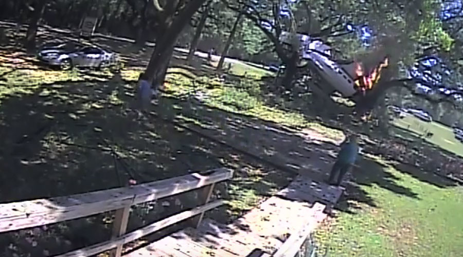 Pilot pulled from plane crash seconds before fuel tank fireball (VIDEO)