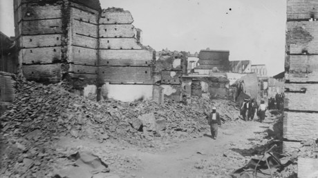 The Armenian quarter after the massacres in Adana in 1909. © Wikipedia