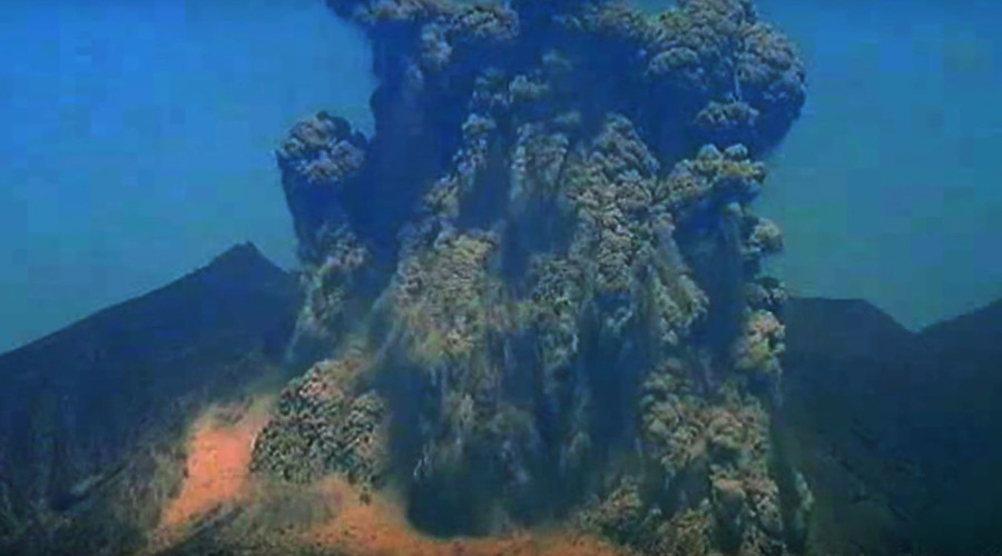 ‘Silent’ volcano spectacularly awakens after Japanese earthquake, blasts ash high into air (VIDEO)