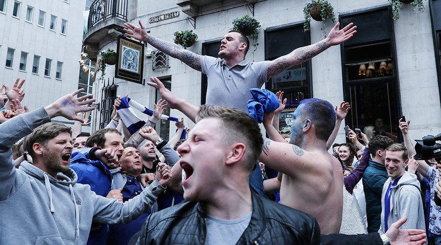 Leicester wins title after Tottenham fails to beat Chelsea
