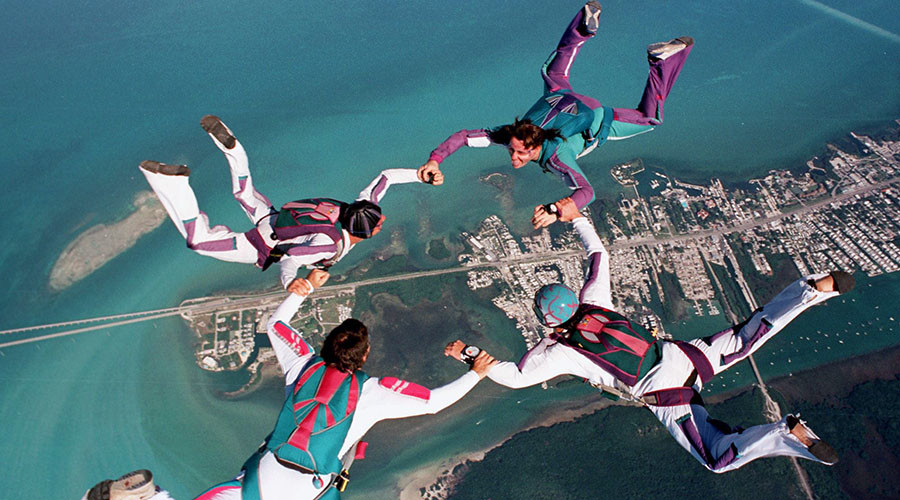 Ravers to get higher than ever before during Dutch skydiving party