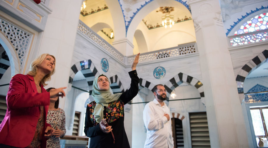 Why can’t we be friends? Most Germans don’t have any Muslim pals, new poll finds